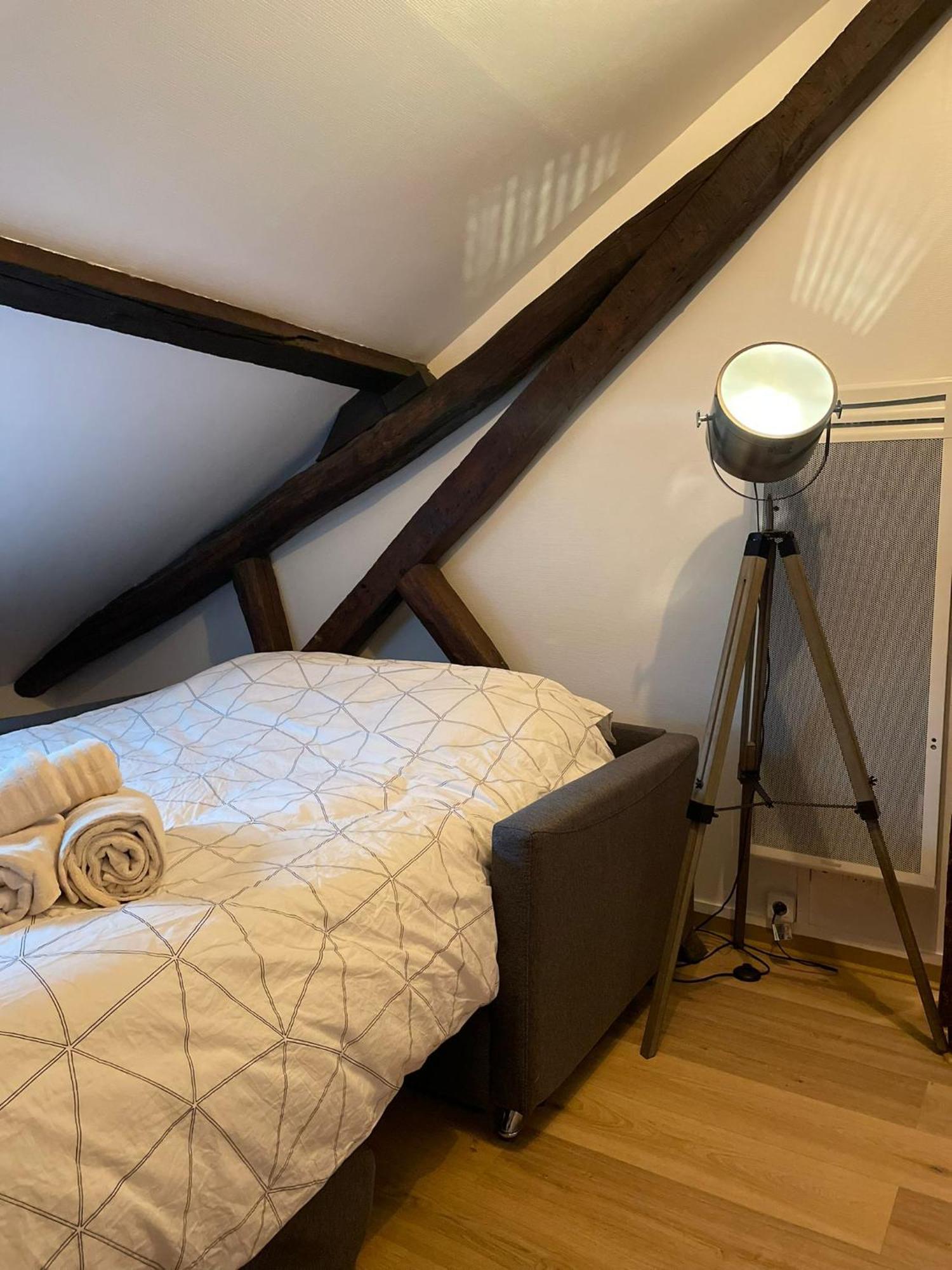 Appartement Atypique Et : 4 Personnes + Parking Prive